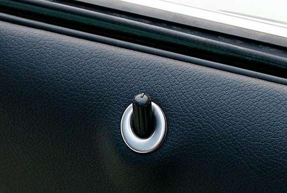 Chromové kolečka pro dveřní kolíky / západky